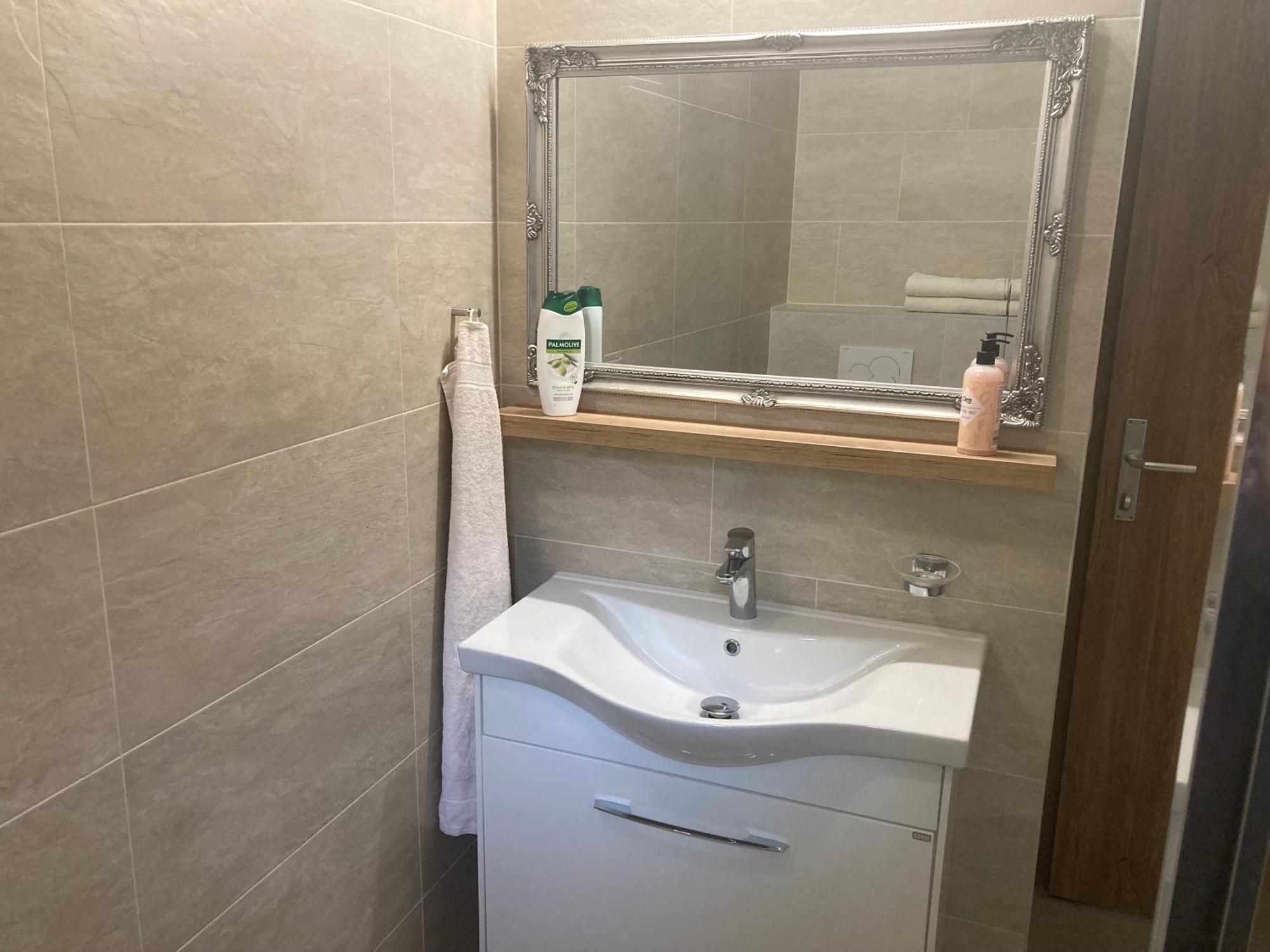 Apartmany I - Kafe Bojnice Buitenkant foto