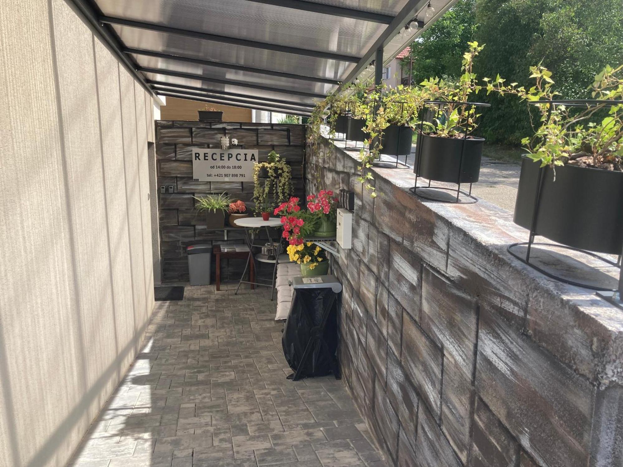 Apartmany I - Kafe Bojnice Buitenkant foto